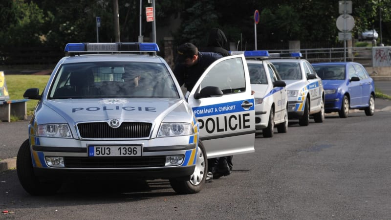 Policisté odvolali pátrání po dvou dívkách z Pardubicka. Školačky se našly, jsou v pořádku