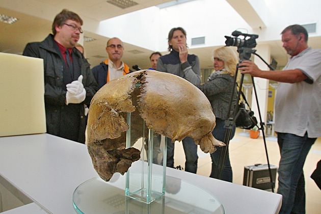 Tajemství lebky vojevůdce Jana Žižky. Proč čáslavská kalva dráždí odborníky