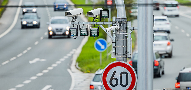 Obce hájí radary větší bezpečností. Nesouhlasí, aby pokuty inkasoval stát