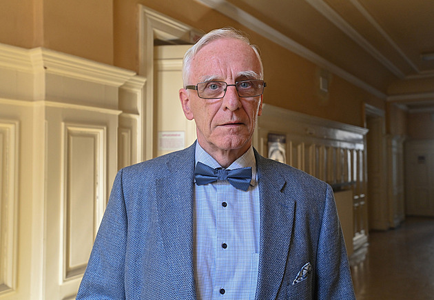 Absurdní situace, Olga Havlová je stále za výtržnici, říká advokát obětí totalit