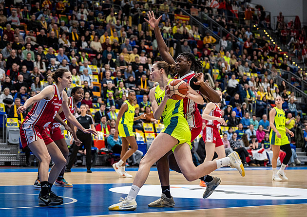 ONLINE: Na hraně vyřazení. USK Praha v Zaragoze odvrací konec euroligové sezony