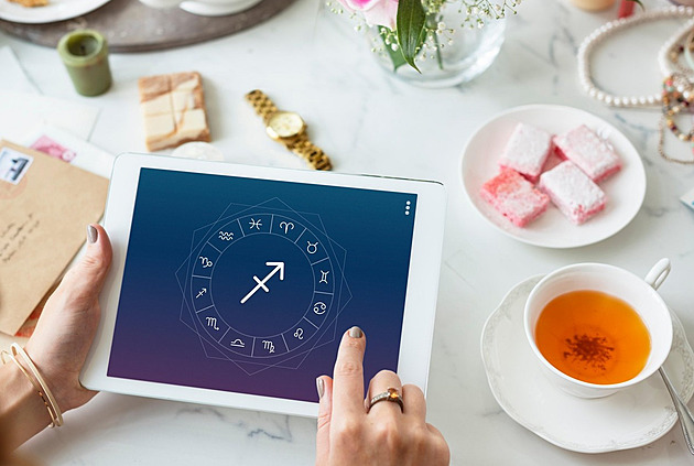 Týdenní horoskop od 30. března: Kdo zvládne stres a koho čeká zlom