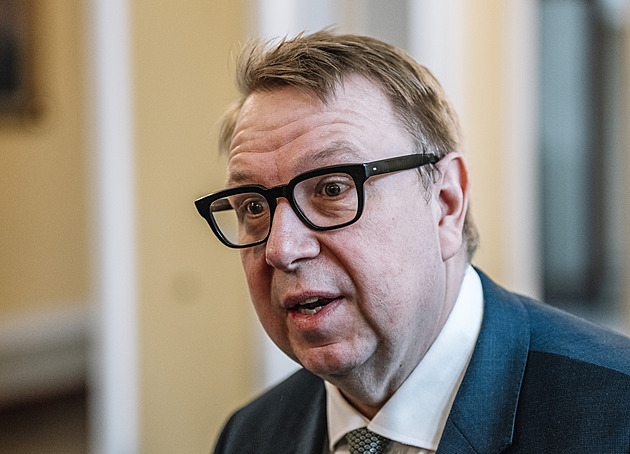 Stát uklidňuje firmy kvůli novému hlášení. Sankce teď nejsou prioritou, slibuje