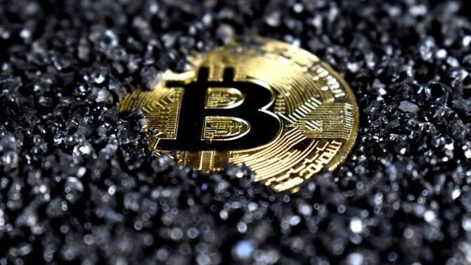 Před 11 lety zapomněl heslo k bitcoinové peněžence s 5 BTC, teď mu ho obnovil Claude.