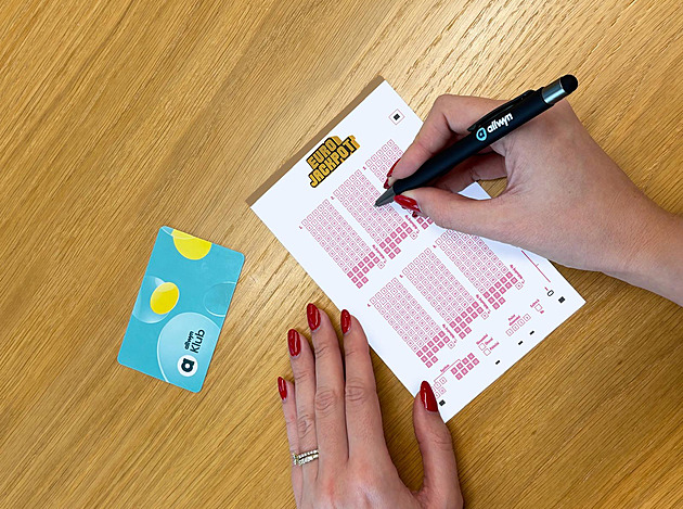 Padl rekordní jackpot. Šťastlivec si odnáší téměř tři miliardy, raduje se i český stát
