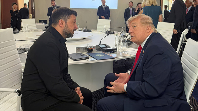 Koho chtějí USA pustit k jednacímu stolu s hlavními aktéry? Trump se vrací k Ukrajině