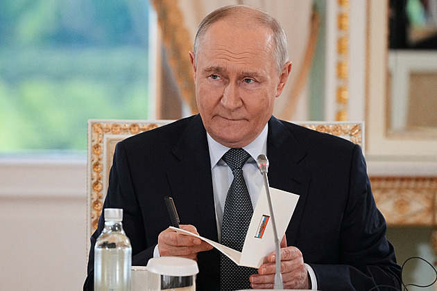 Eskalující spor o ocenění mezi Polskem a Ukrajinou těší Putina, míní Tusk